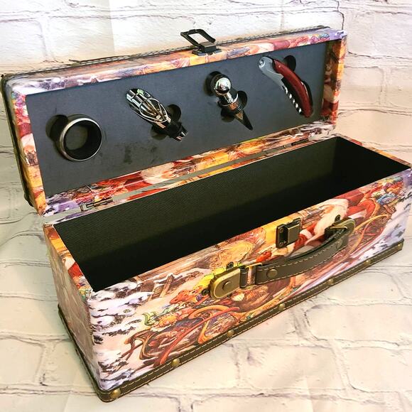 Santa Clause Sleigh Faux Leather Wine Bottle Gift Box Corkscrew and Accessories - Picture 1 of 10